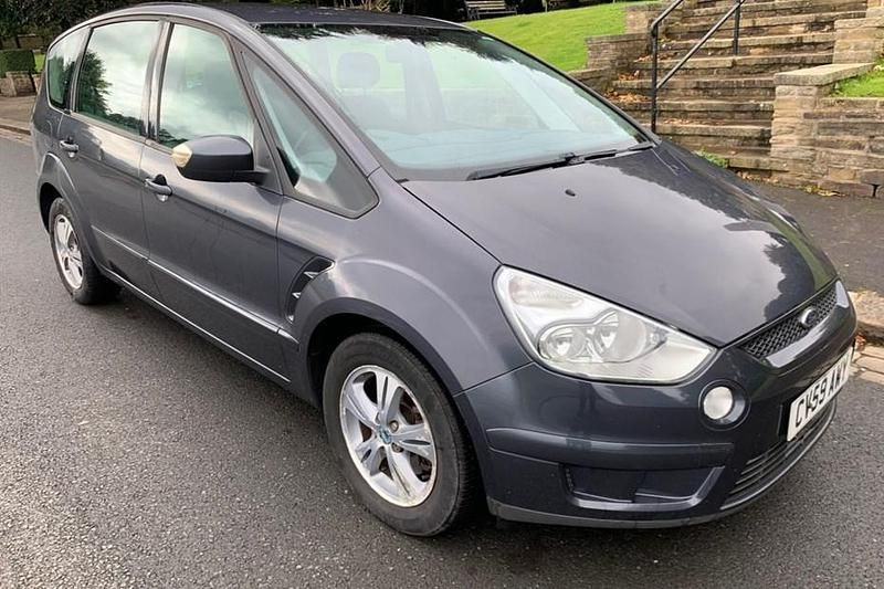 Grey Used 2009 Ford S-MAX Zetec MPV | £2,695 (Fair price) - Image 1/1