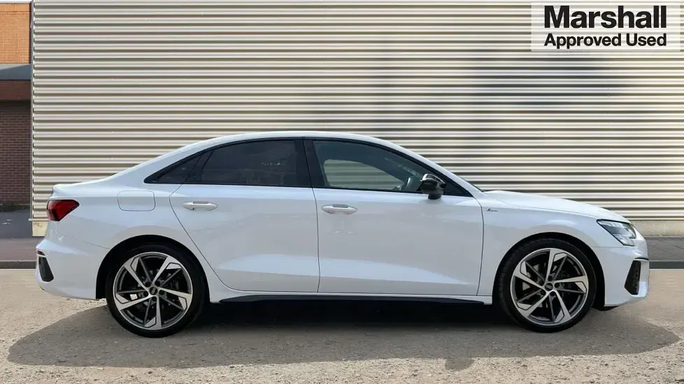 Used Audi A3 Black Edition 150 HP (110 kW) 2024 White