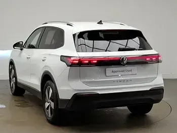 Begagnad VW Tiguan Match 150 HK (110 kW) 2024 Vit SUV