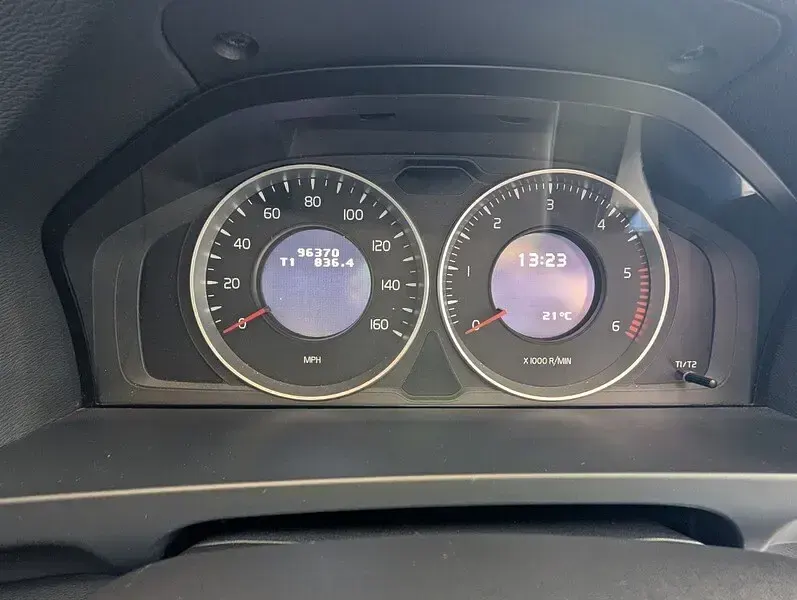 Used Volvo V60 163 HP (119 kW) 2011 Black Estate