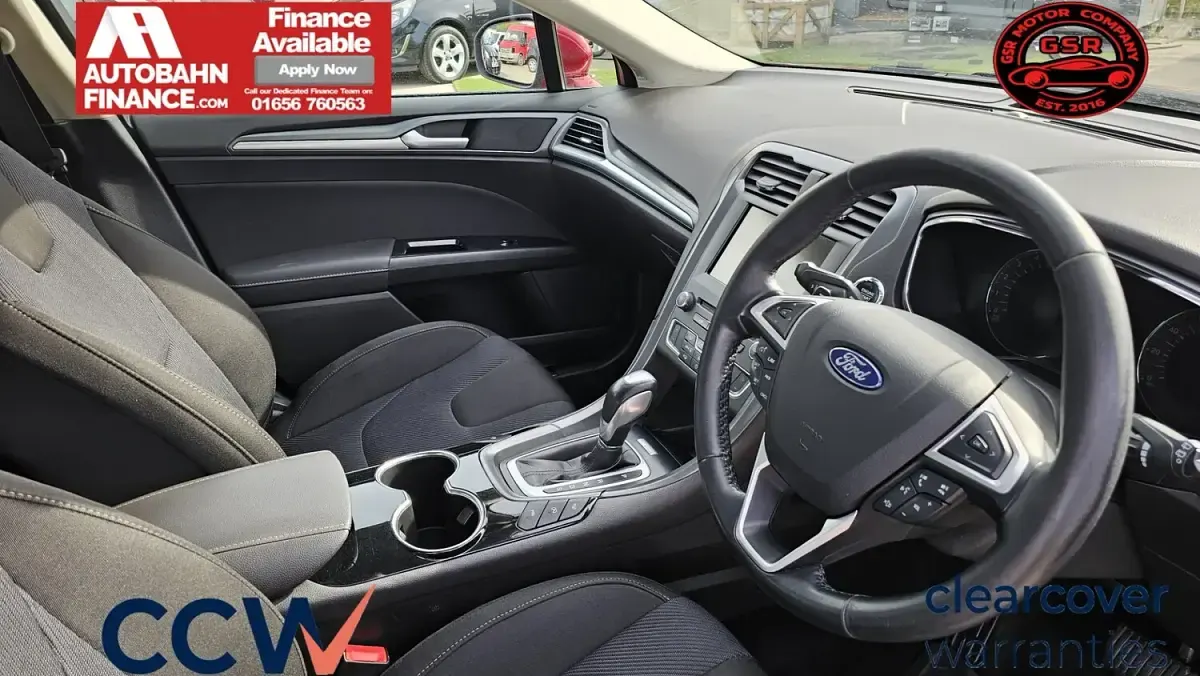 Used Ford Mondeo Titanium 180 HP (132 kW) 2015 Red Hatchback