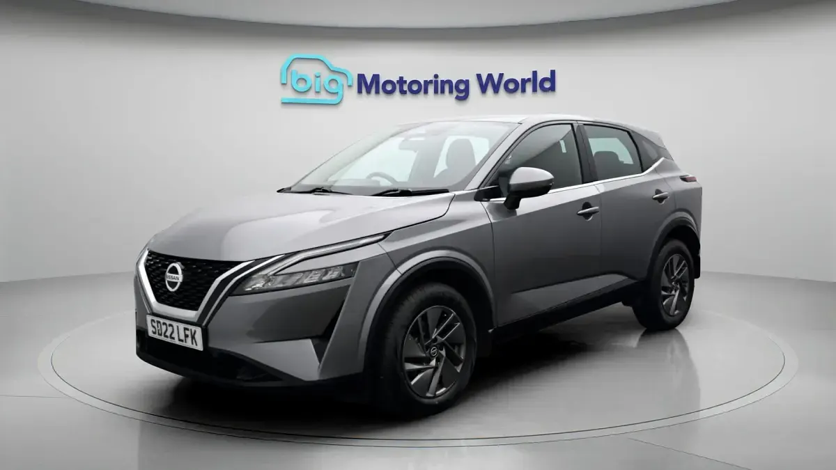 Used Nissan Qashqai Acenta Premium 140 HP (102 kW) 2022 Grey SUV
