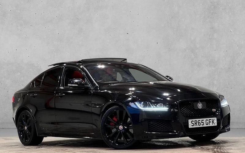 Used Jaguar XE Supercharged 340 HP (250 kW) 2016 Sedan