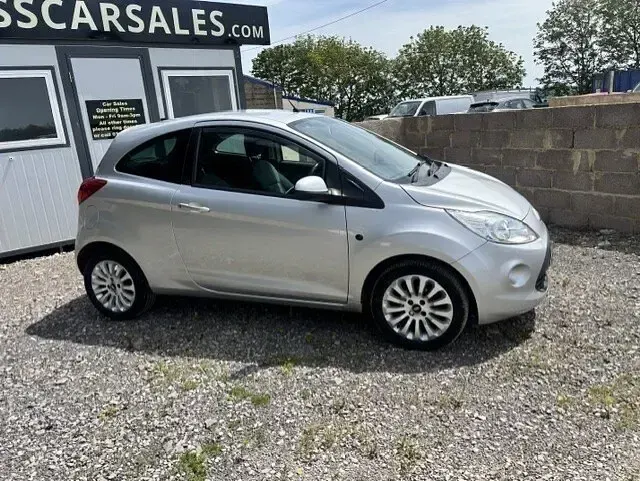 Used Ford Ka Zetec 69 HP (50 kW) 2014 Silver Hatchback