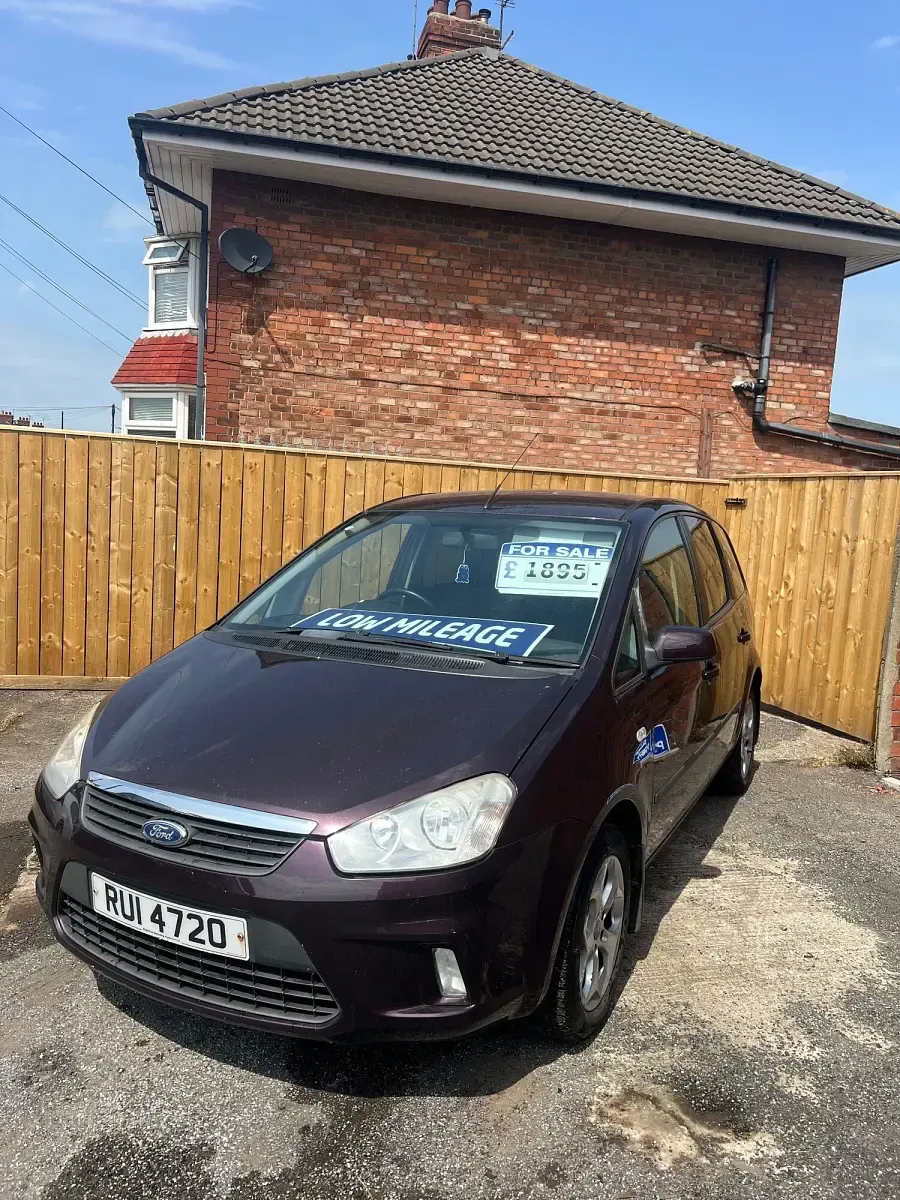 Used Ford C-MAX Zetec 2008 Red MPV