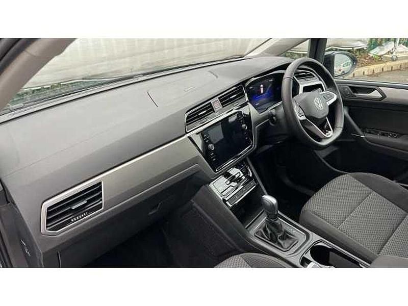 Used VW Touran Match 150 HP (110 kW) 2025 Grenadilla black metallic MPV