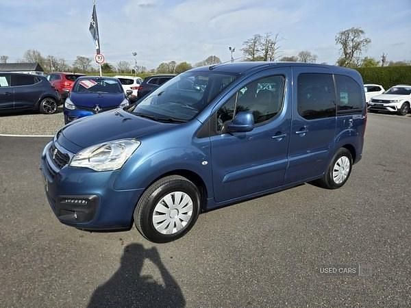 Second-hand Peugeot TePee Active 2017 Albastru Monovolum