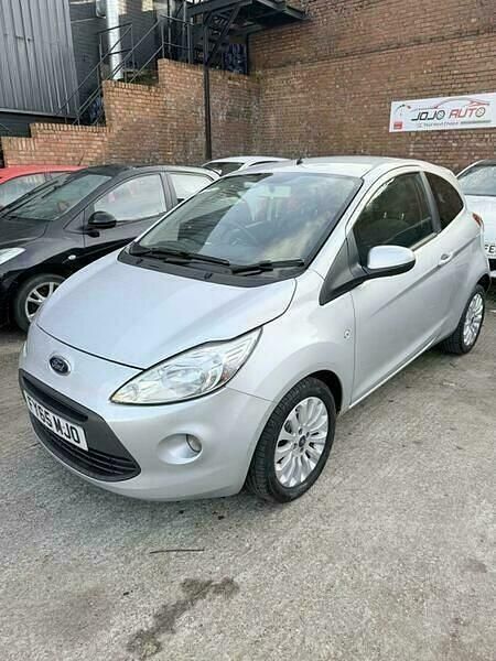 Used Ford Ka Zetec 69 HP (50 kW) 2015 Silver Hatchback
