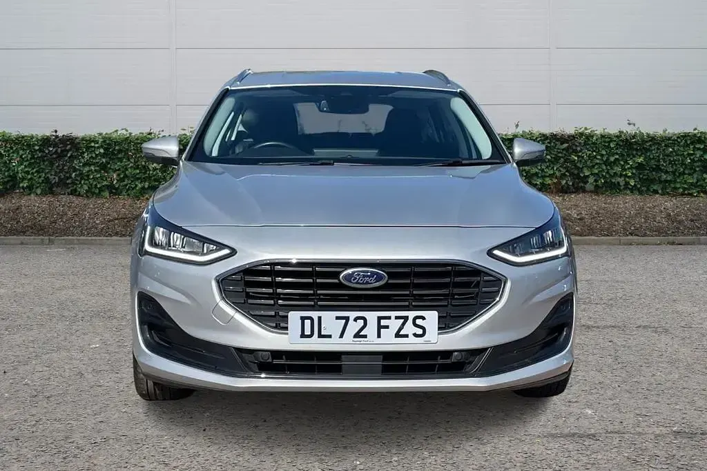 Used Ford Focus Titanium 125 HP (91 kW) 2023 Silver Estate