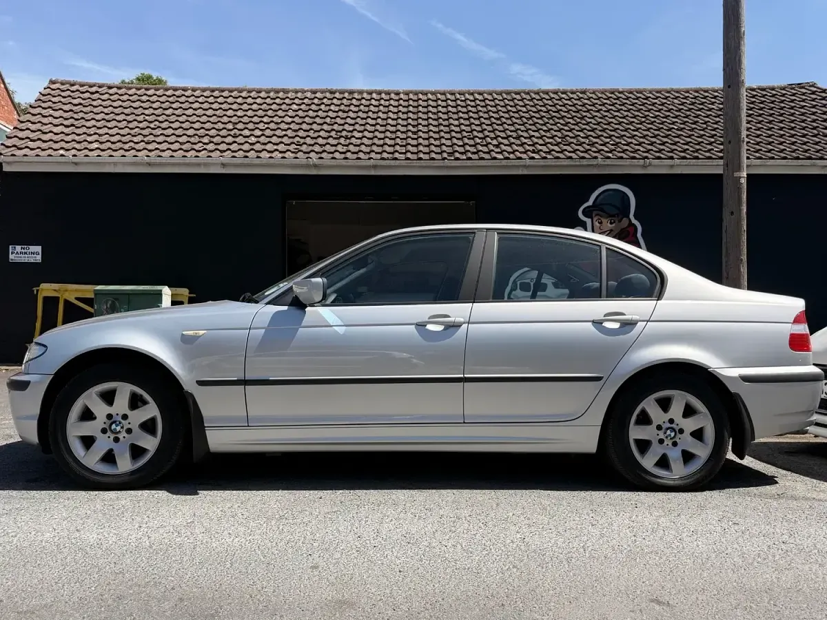 Used BMW 316 Luxury Line 114 HP (83 kW) 2004 Silver Sedan