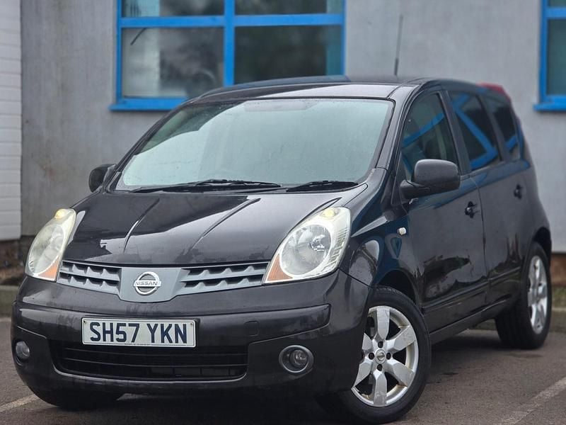Begagnad Nissan Note Acenta 87 HK (63 kW) 2007 Svart Halvkombi