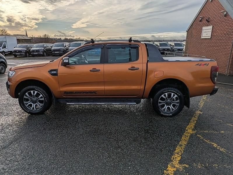 Used Ford Ranger Wildtrack 200 HP (147 kW) 2017 Orange Pickup