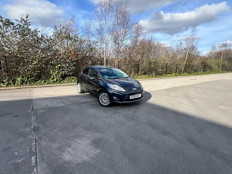 Used Ford Fiesta Titanium 2010 Grey Hatchback