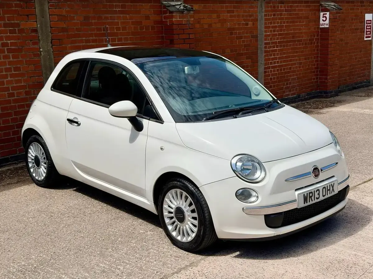 Used Fiat 500 Lounge 2013 White Hatchback