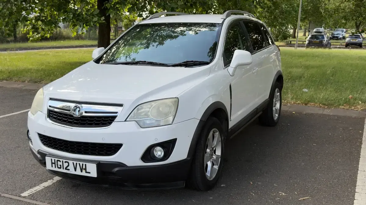 Used Vauxhall Antara 184 HP (135 kW) 2012 White SUV