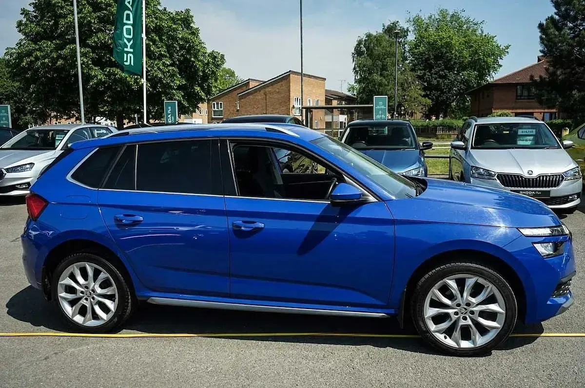 Used Skoda Kamiq SE L 81 HP (59 kW) 2021 Energy blue SUV