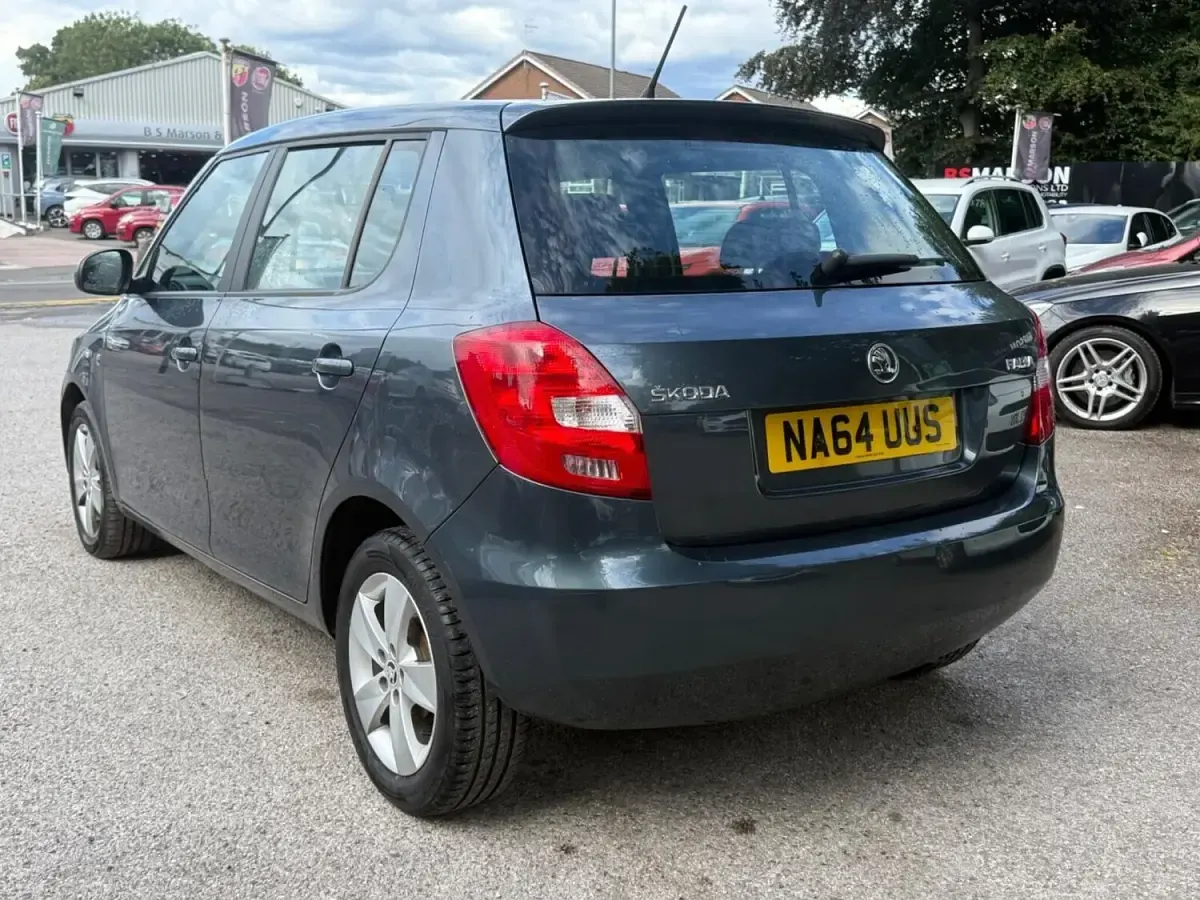 Used Skoda Fabia SE 68 HP (50 kW) 2014 Grey Hatchback