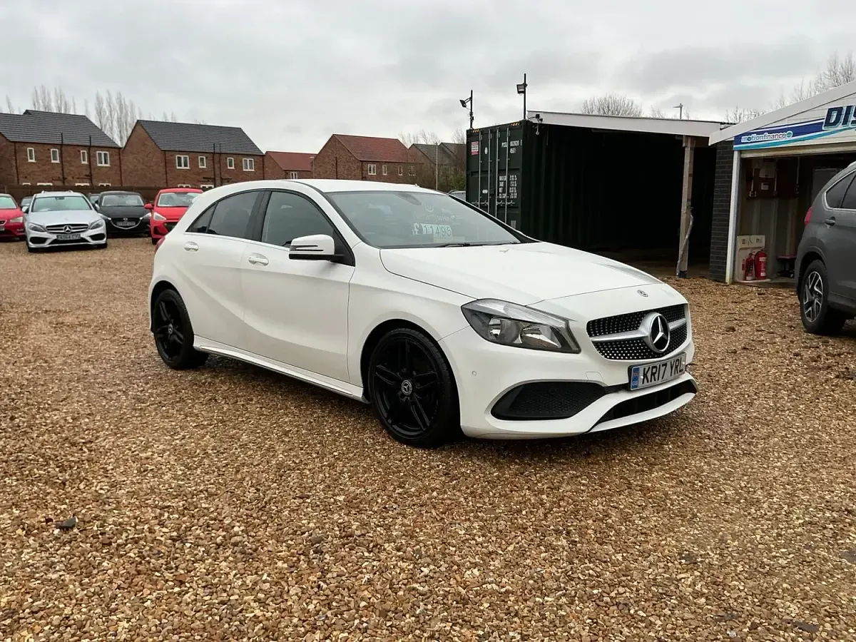 Used Mercedes A180 Executive 2017 White Hatchback