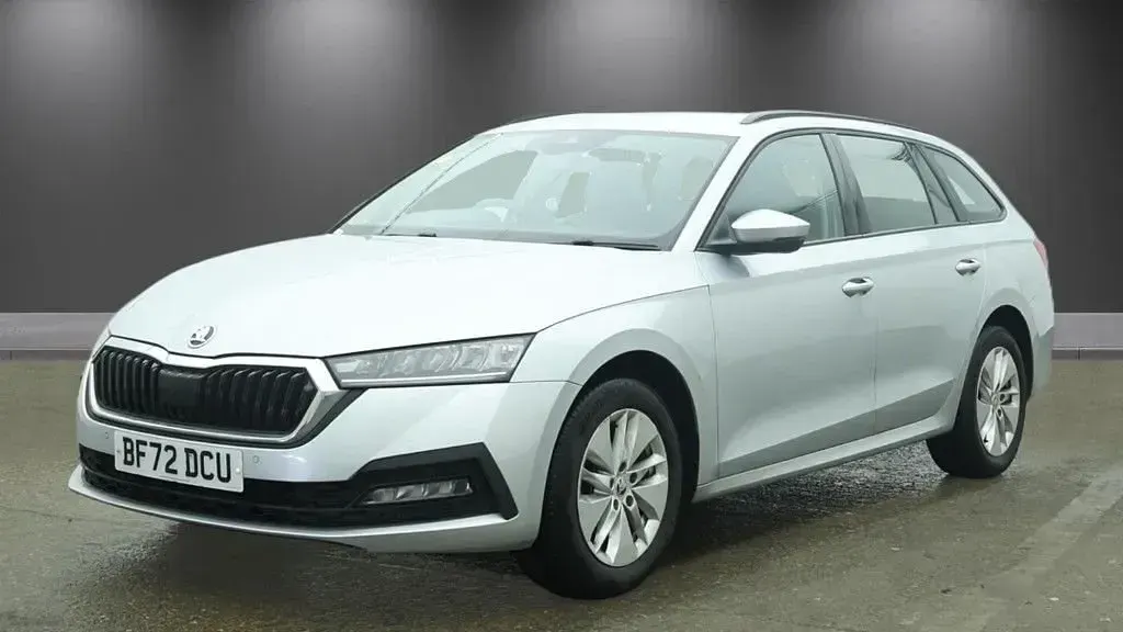 Używany Skoda Octavia SE Technology 2022 Srebrny Kombi