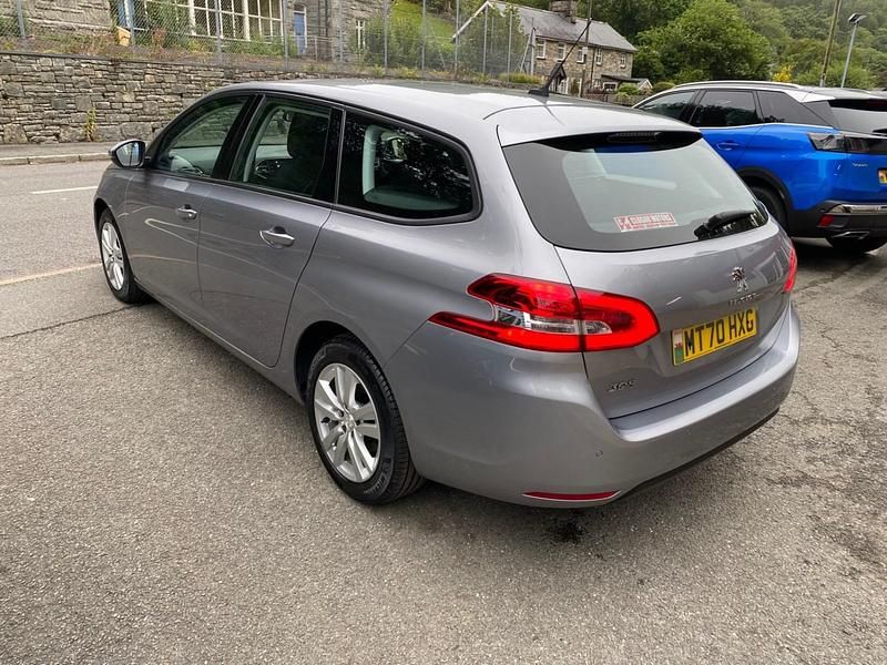 Second-hand Peugeot 308 Active Premium 2020 Gri Break