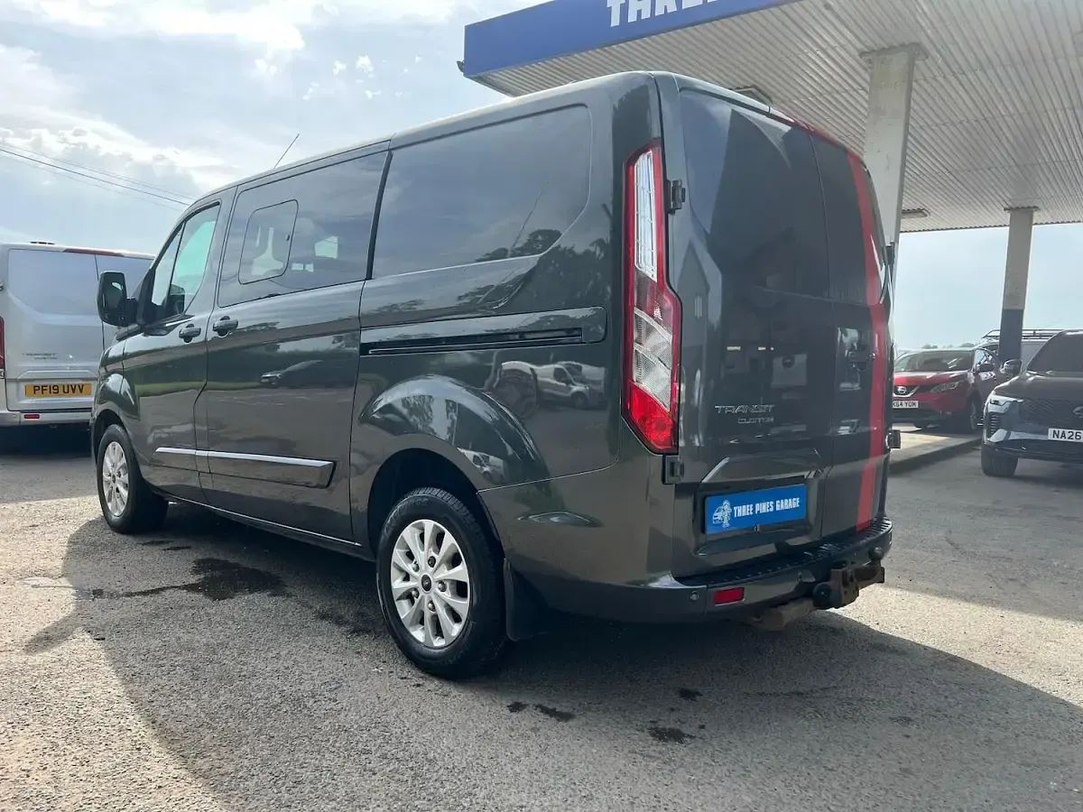 Used Ford Transit Custom Limited 130 HP (95 kW) 2019 Grey Van