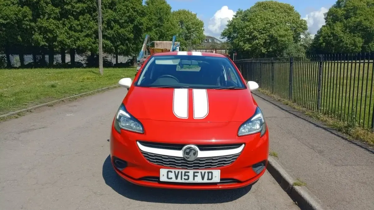 Używany Vauxhall Corsa 2015 Czerwony Hatchback