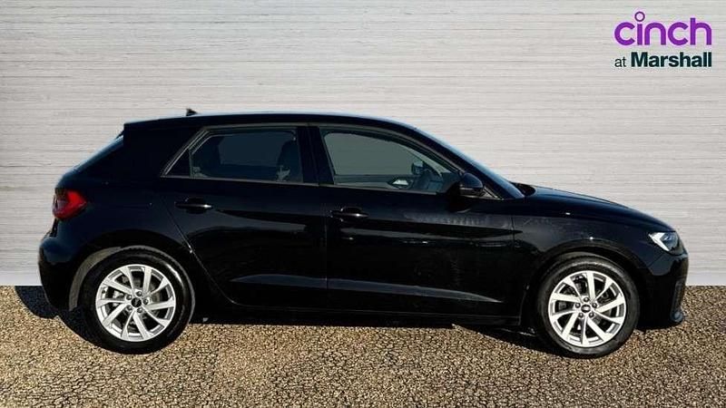 Usado Audi A1 Sport 110 HP (80 kW) 2021 Preto SUV