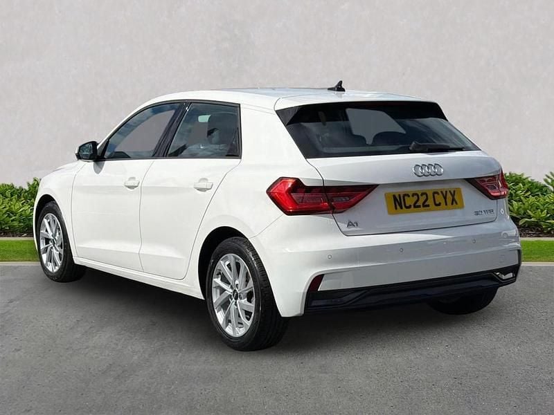 Used Audi A1 Sport 108 HP (79 kW) 2022 White SUV