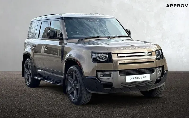 Used Land Rover Defender SE Dynamic 249 HP (183 kW) 2024 SUV