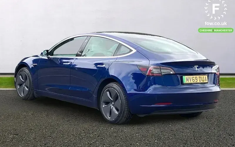 Used Tesla Model 3 Standard Range 180 kW (245 HP) 2021 Sedan