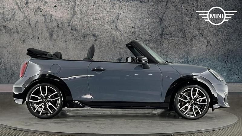 Used Mini Cooper 161 HP (118 kW) 2025 Grey Hatchback