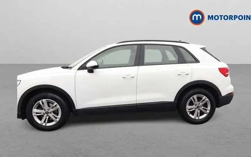 Used Audi Q3 150 HP (110 kW) 2023 White SUV