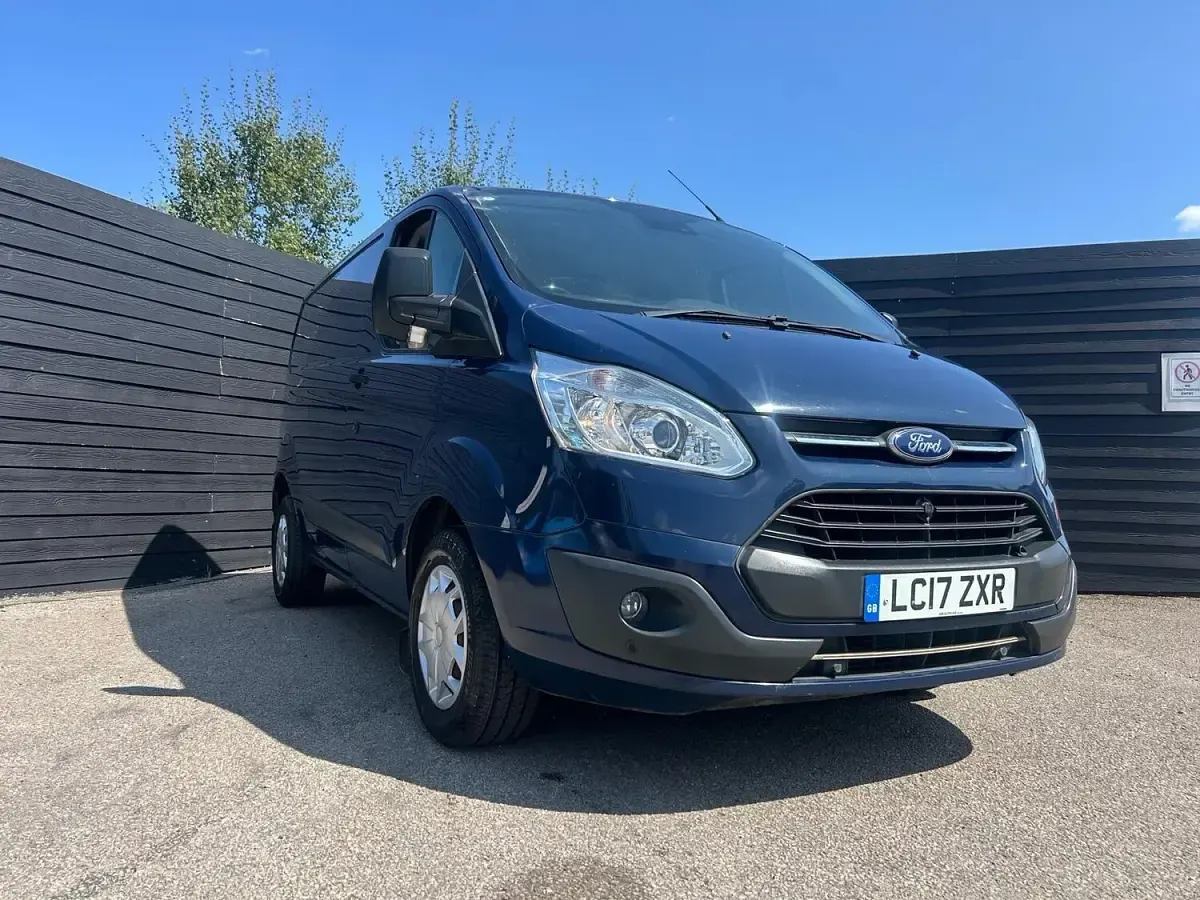 Used Ford Transit Custom Trend 130 HP (95 kW) 2017 Blue Van