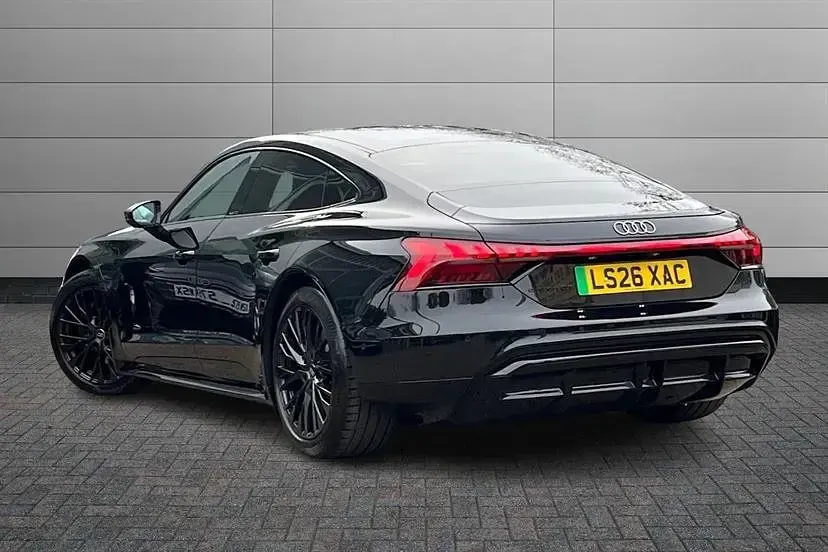 New Audi e-tron GT quattro Premium 369 kW (503 HP) 2026 Mythos black Sedan
