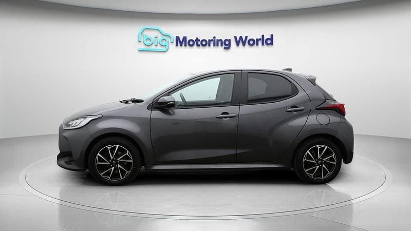 Used Toyota Yaris Hybrid Design 114 HP (83 kW) 2022 Grey Hatchback