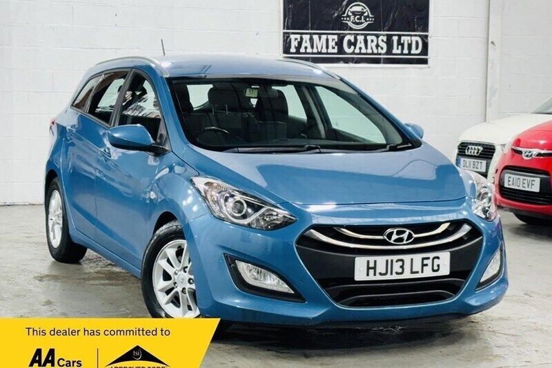 Blue Used 2013 Hyundai i30 Active Estate | £4,000 (Fair price) - Image 1/1