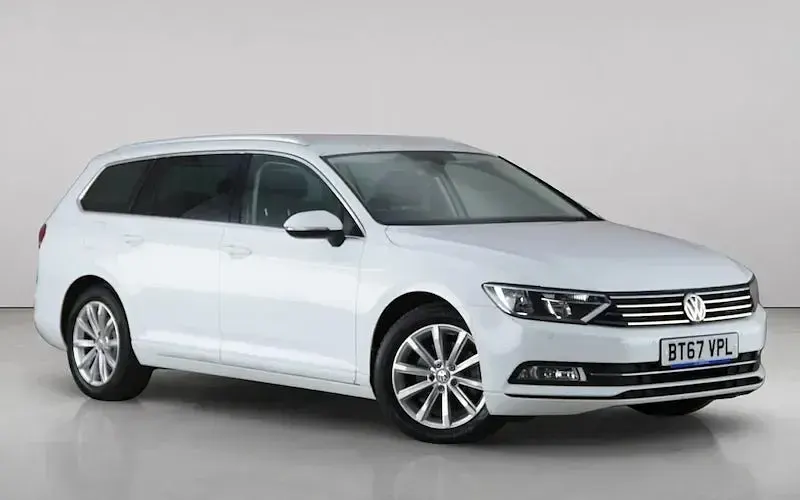 Used VW Passat Business 120 HP (88 kW) 2017 Estate