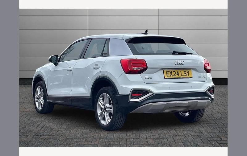 Used Audi Q2 Sport 150 HP (110 kW) 2024 White SUV