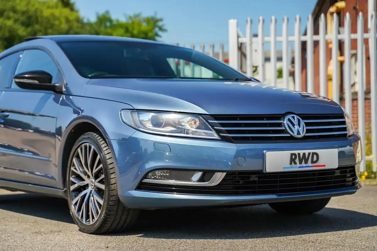 Used VW CC Black Edition 184 HP (135 kW) 2016 Blue Sedan