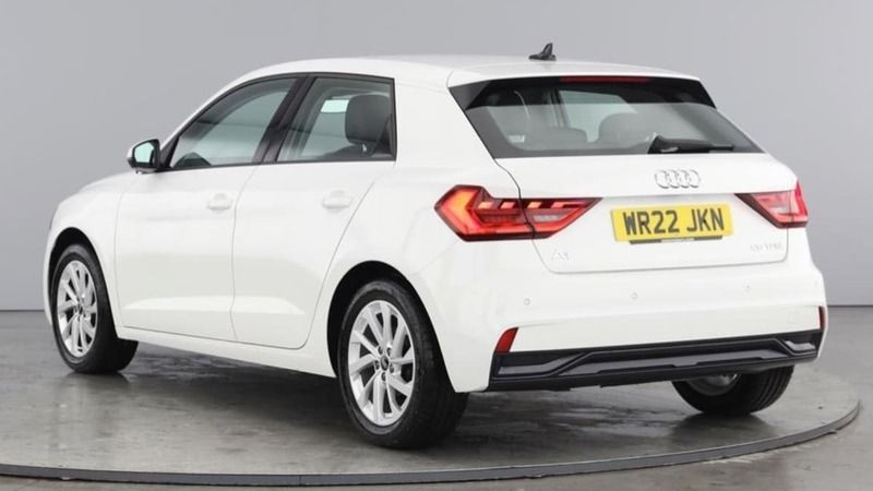 Used Audi A1 Sport 94 HP (69 kW) 2022 White Hatchback
