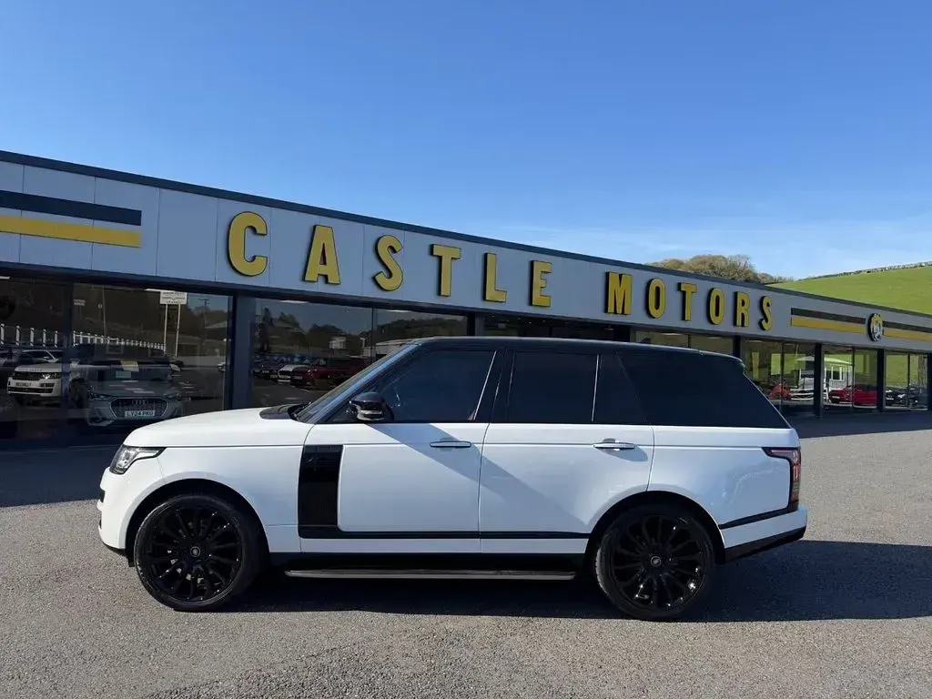 Used Land Rover Range Rover Autobiography 306 HP (225 kW) 2015 White SUV