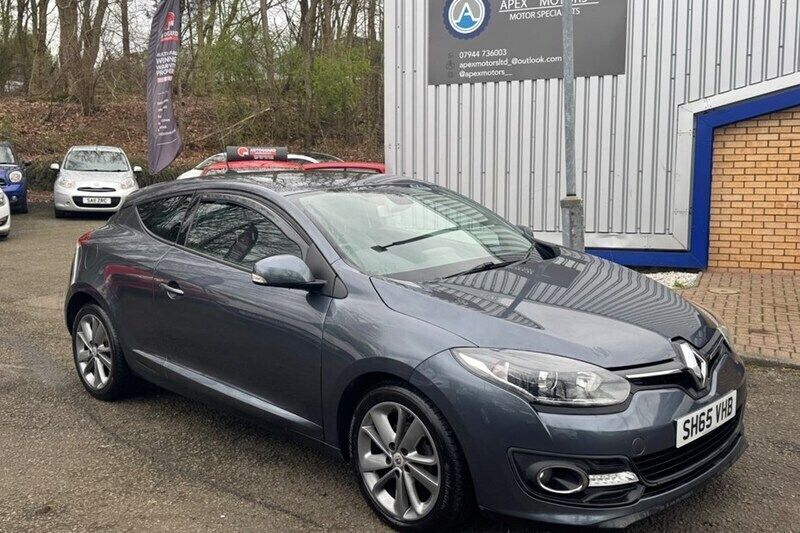 Used 2015 Renault Mégane III Dynamique Coupe | £5,695 (Fair price) - Image 1/1