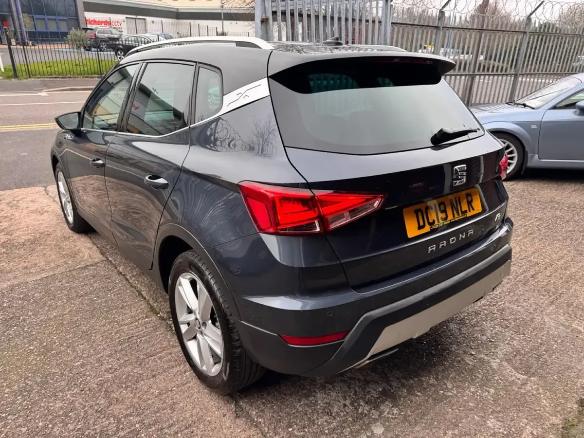 Begagnad Seat Arona FR 150 HK (110 kW) 2019 Grå SUV