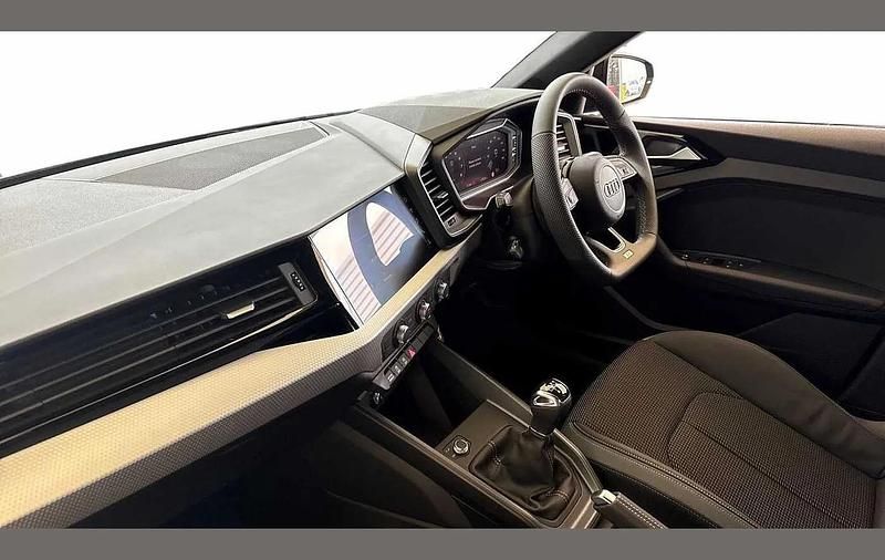Used Audi A1 Black Edition 113 HP (83 kW) 2026 Blue SUV