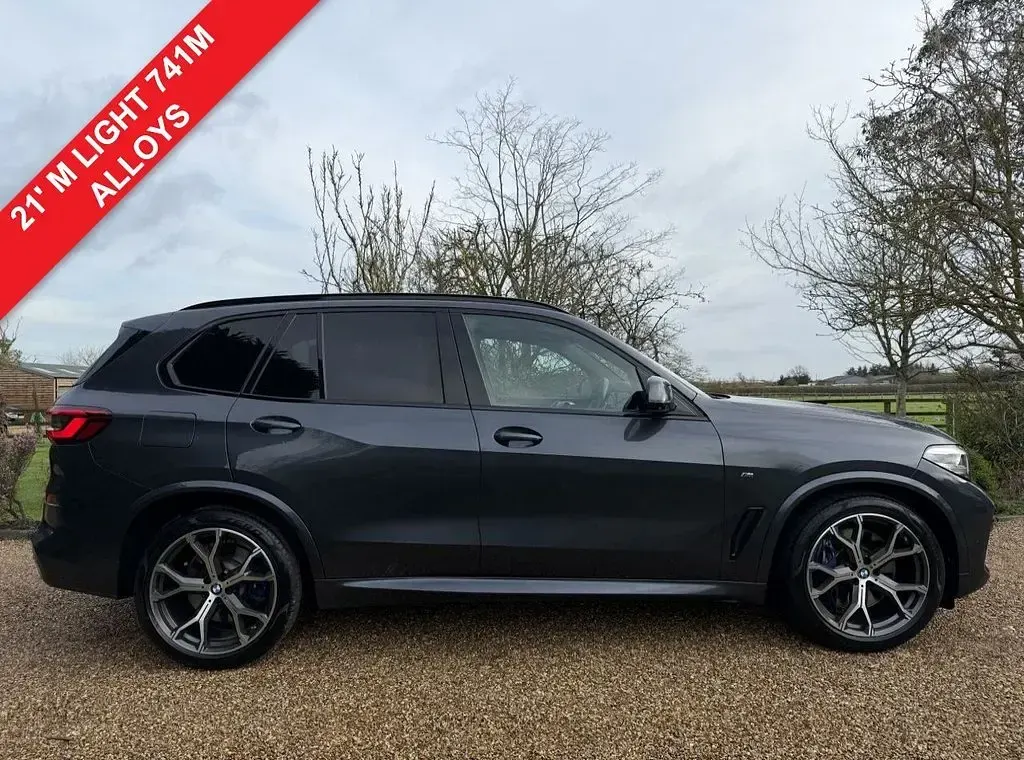 Begagnad BMW X5 M Sport 265 HK (194 kW) 2019 Grå SUV