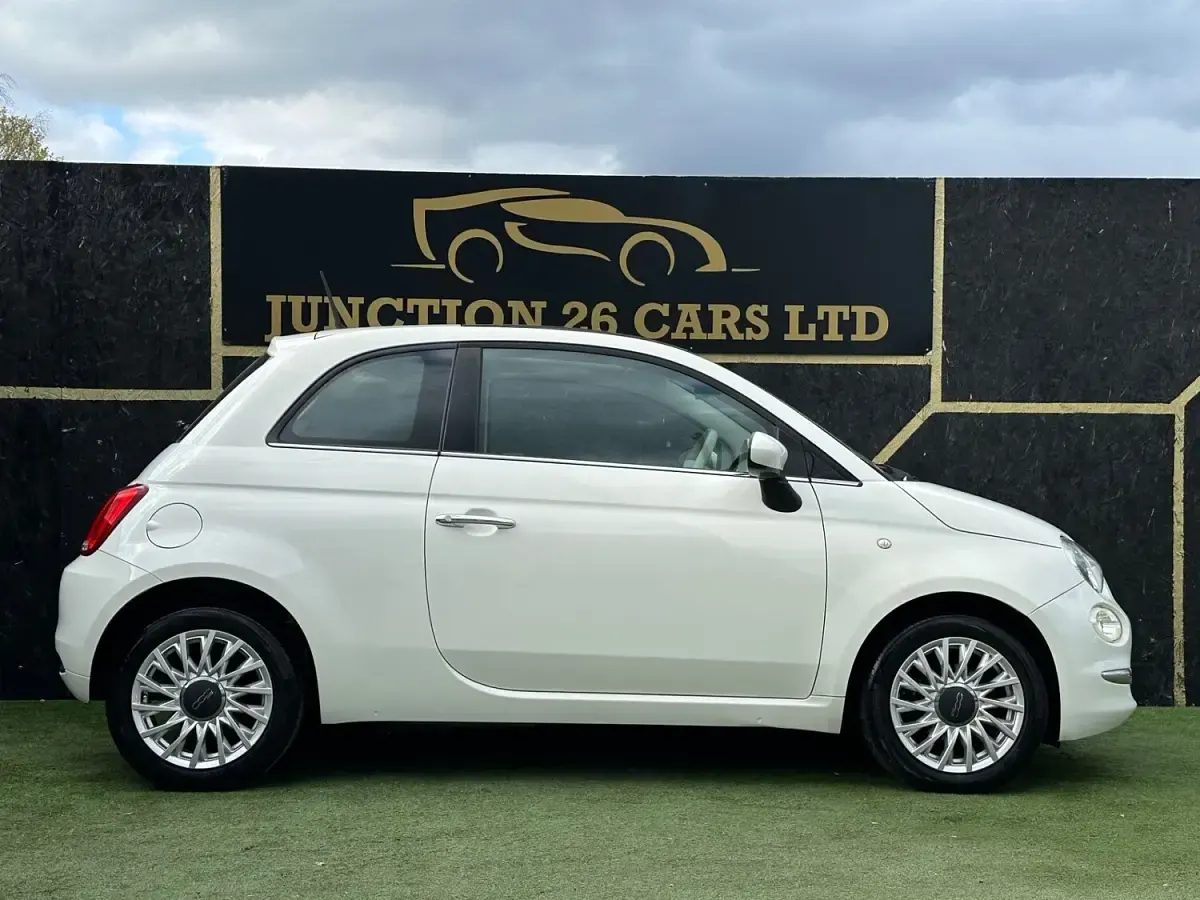 Used Fiat 500 Lounge 69 HP (50 kW) 2016 White Hatchback