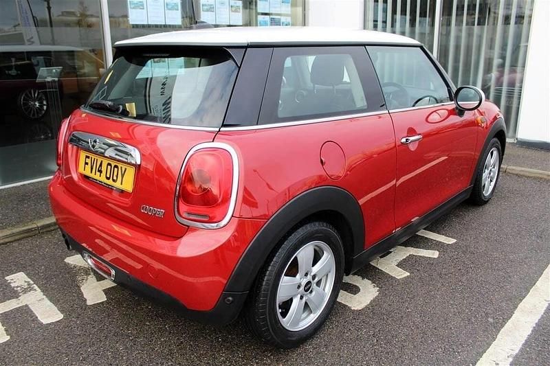 Used Mini Cooper Hatch 2014 Red Hatchback