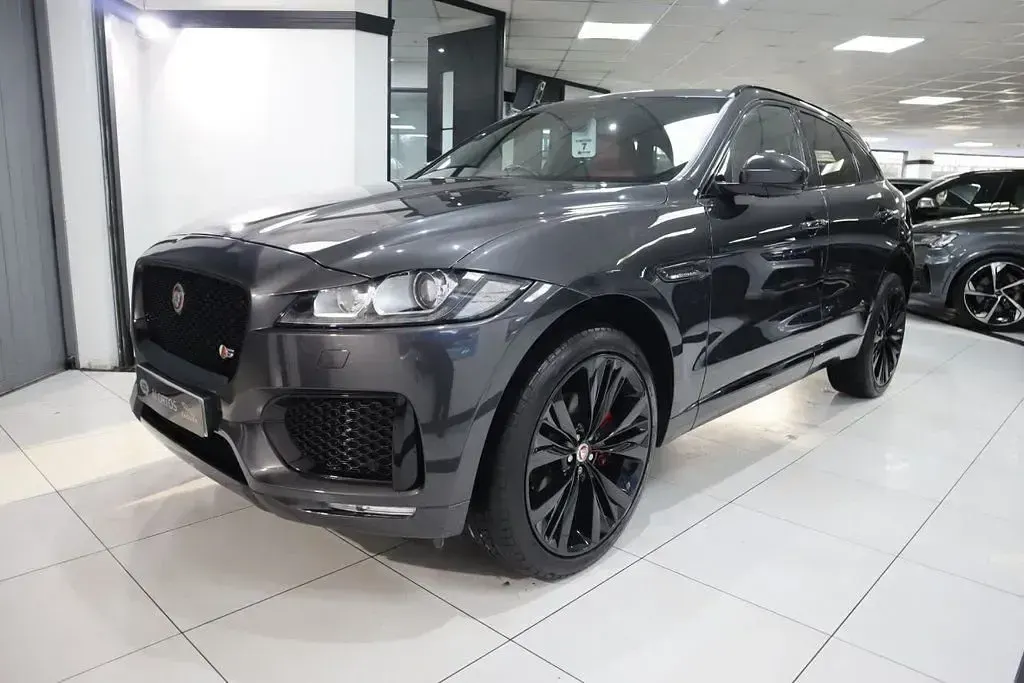 Used Jaguar F-Pace S 300 HP (220 kW) 2018 Grey SUV