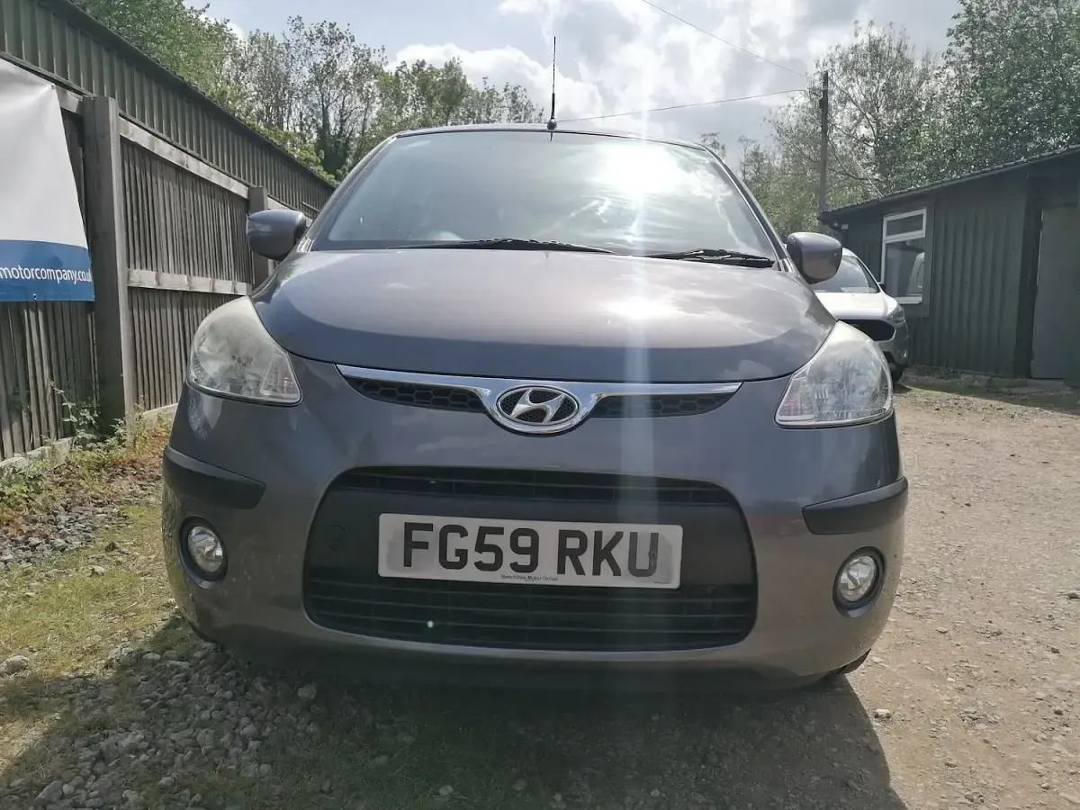 Used Hyundai i10 Comfort 78 HP (57 kW) 2009 Grey Hatchback