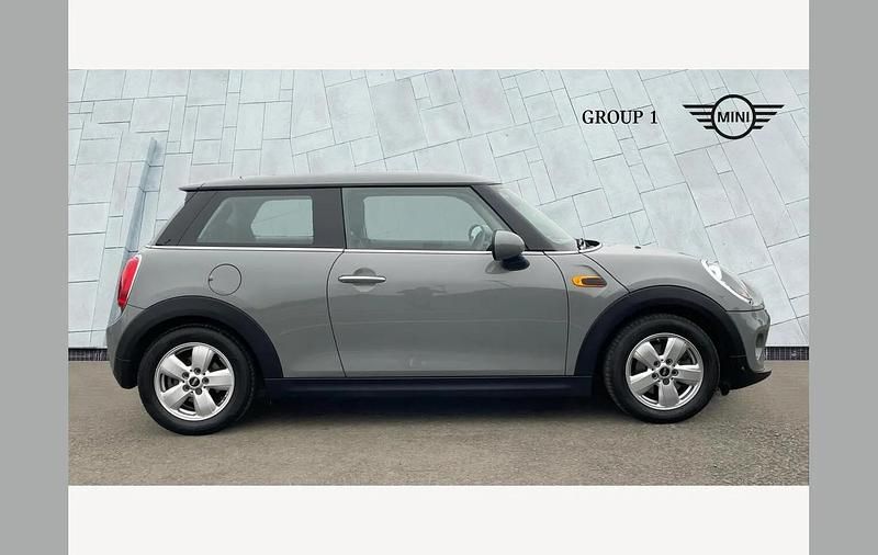 Used Mini Cooper Hatch 136 HP (100 kW) 2017 Grey Hatchback
